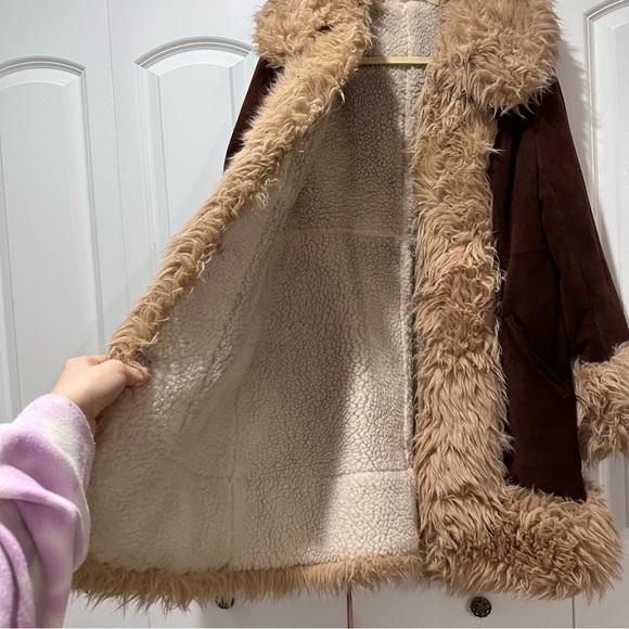 ✨ PENNY LANE COAT - Picture 2 of 5